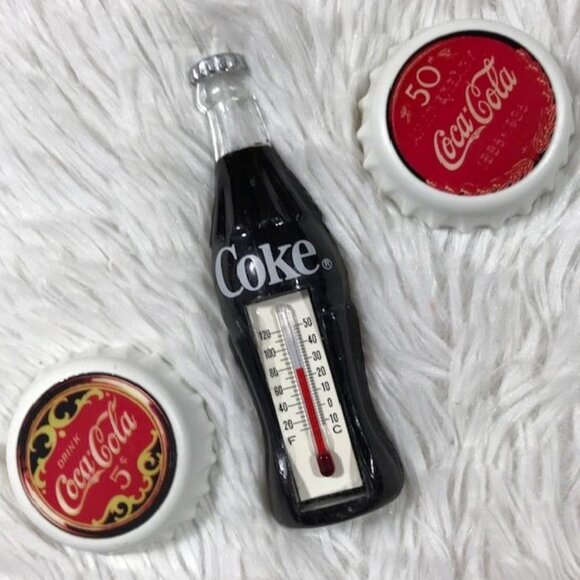 NWOT Set of 3 Vintage Coca-Cola Bottlecap & Coke Bottle Thermostat Magnets - Picture 1 of 7